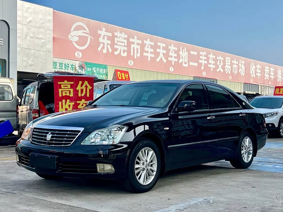 Toyota crown