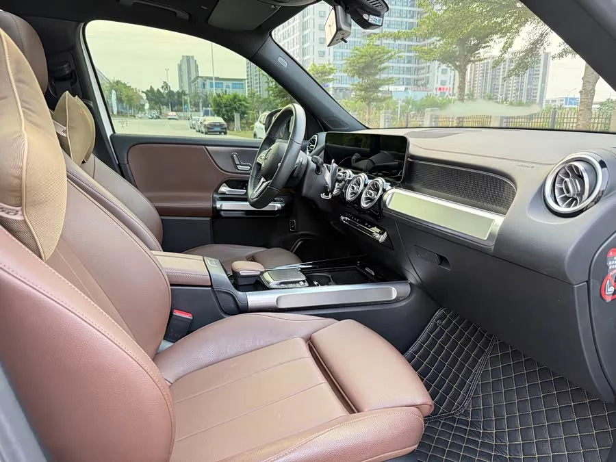 Mercedes Benz GLB