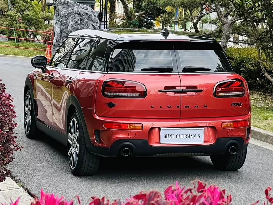 MINI CLUBMAN