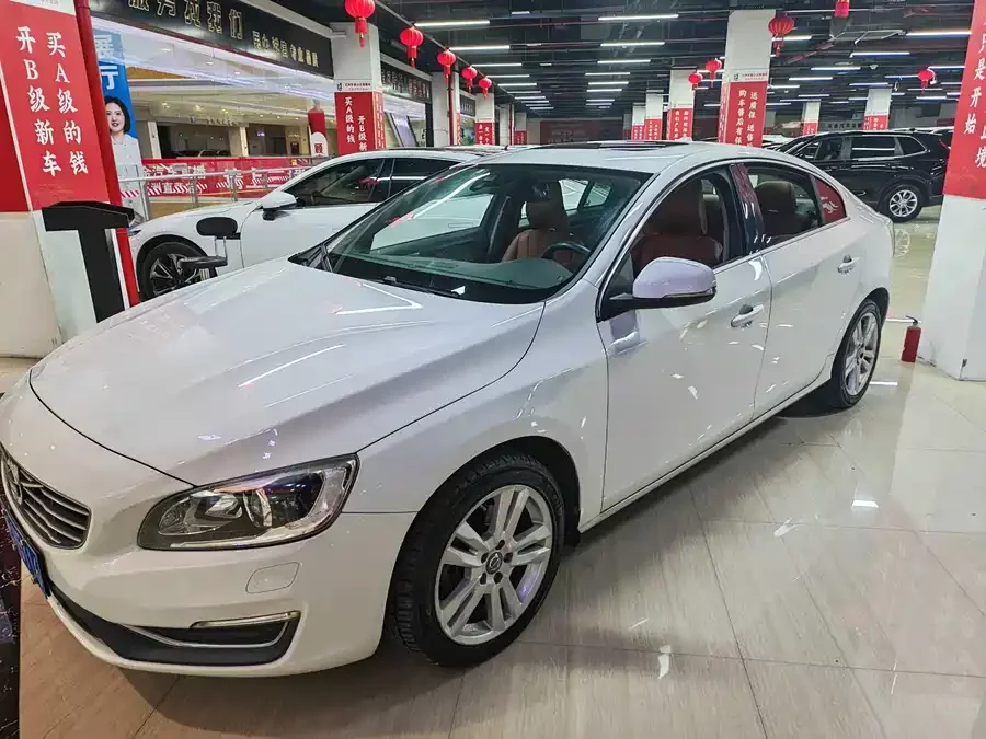 Volvo S60