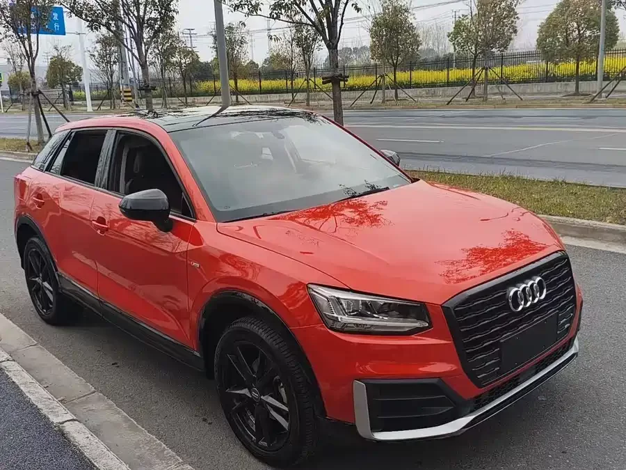 Audi Q2L