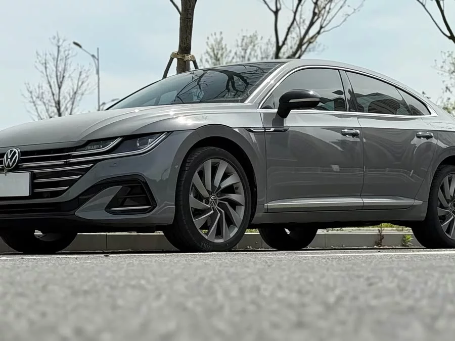 Volkswagen FAW- CC