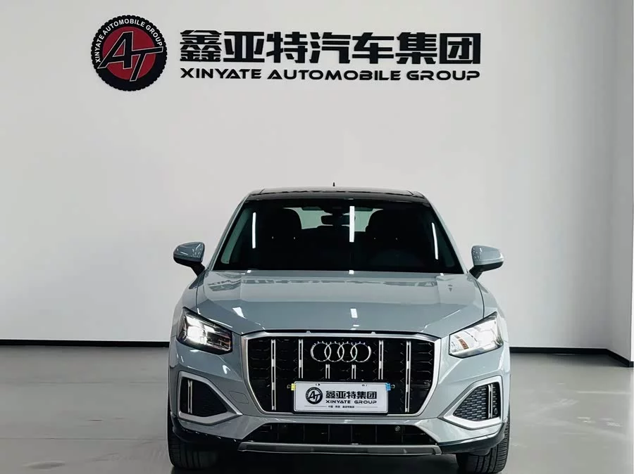 Audi Q2L