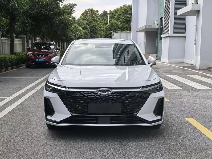 Chery Arrizo 8