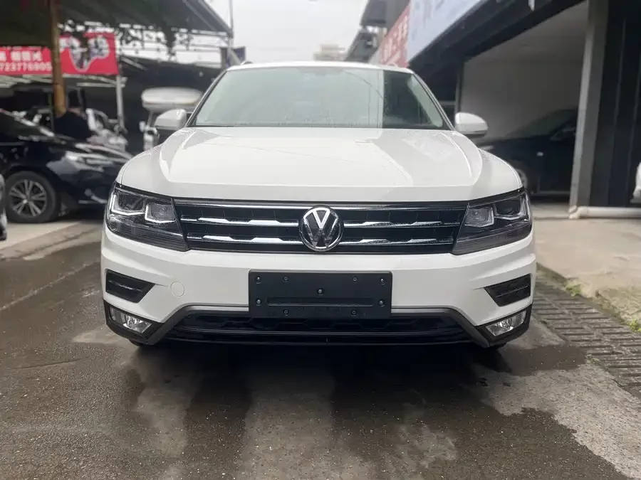 Volkswagen Tiguan L