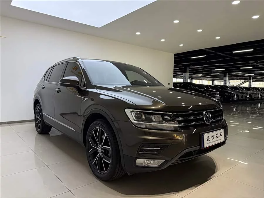 Volkswagen Tiguan L