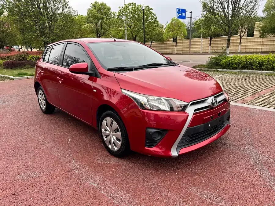 Toyota YARiS L