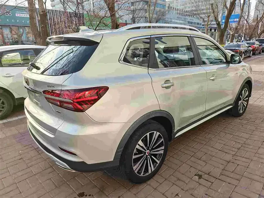 Roewe RX5