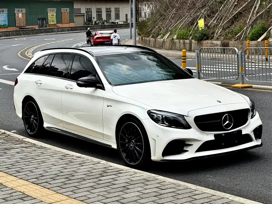 Mercedes Benz C-Class AMG