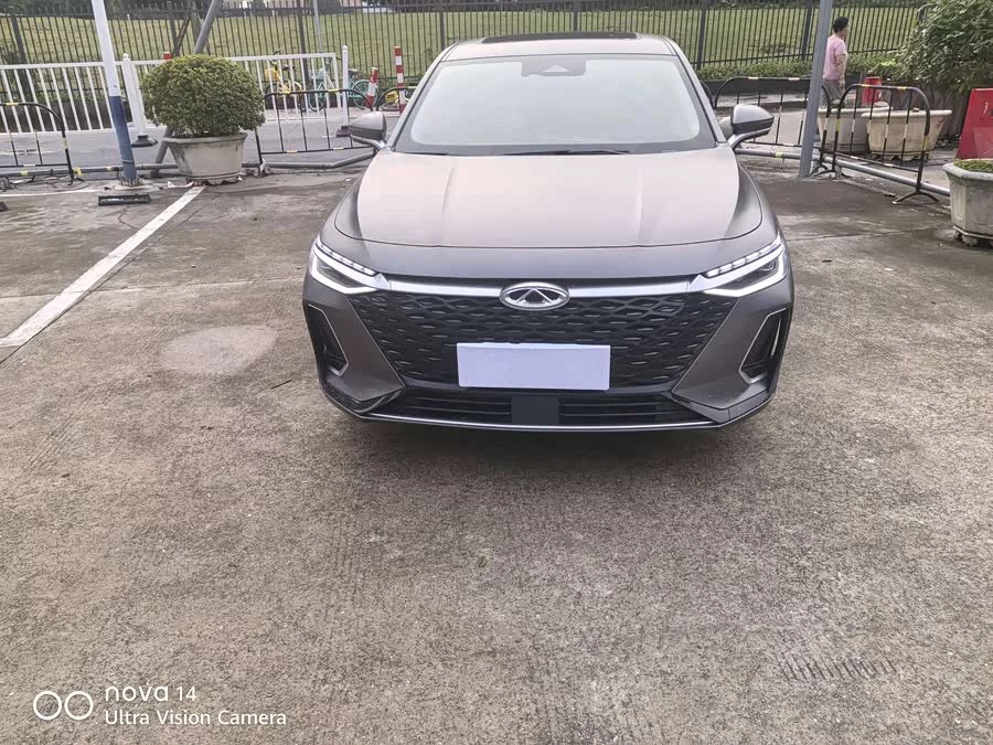 Chery Arrizo 8