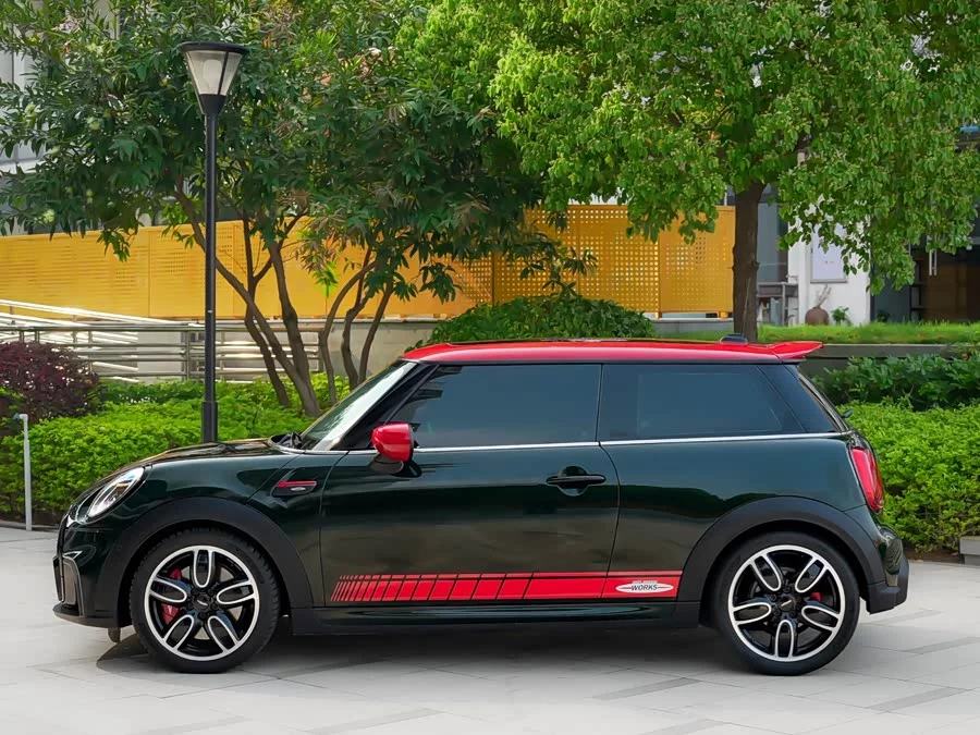 MINI JCW