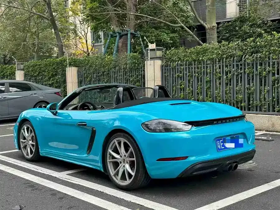 Porsche 718