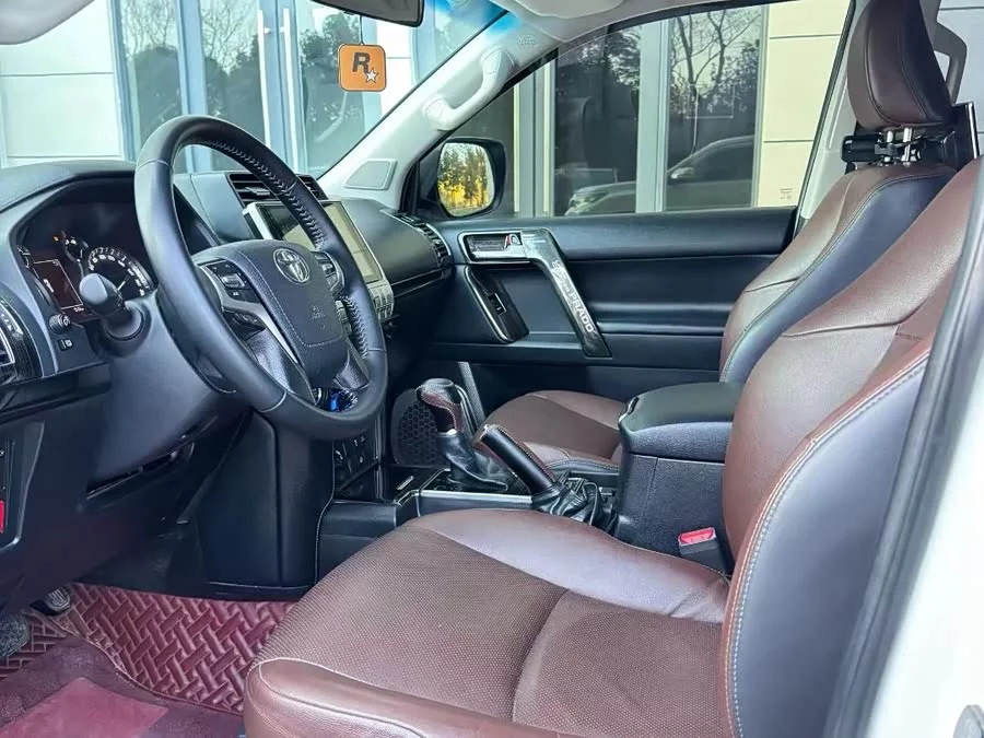 Toyota Prado