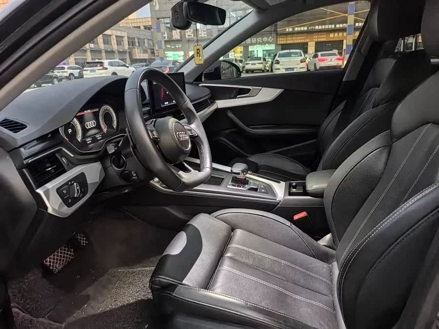 Audi A4L