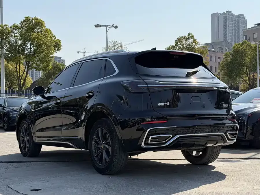 Hongqi HS5