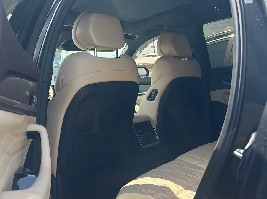 Geely Xingyue L