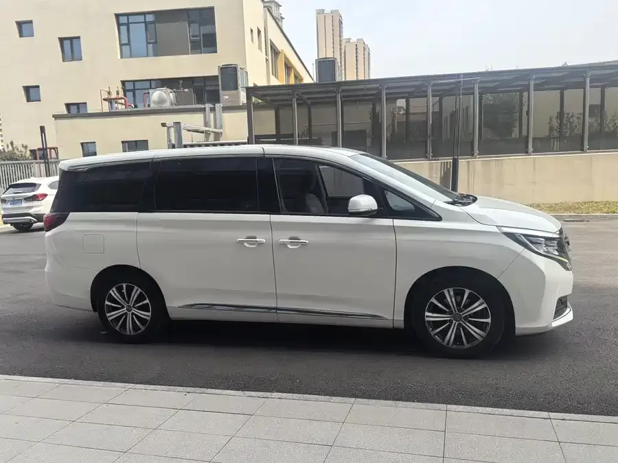GAC Trumpchi M8