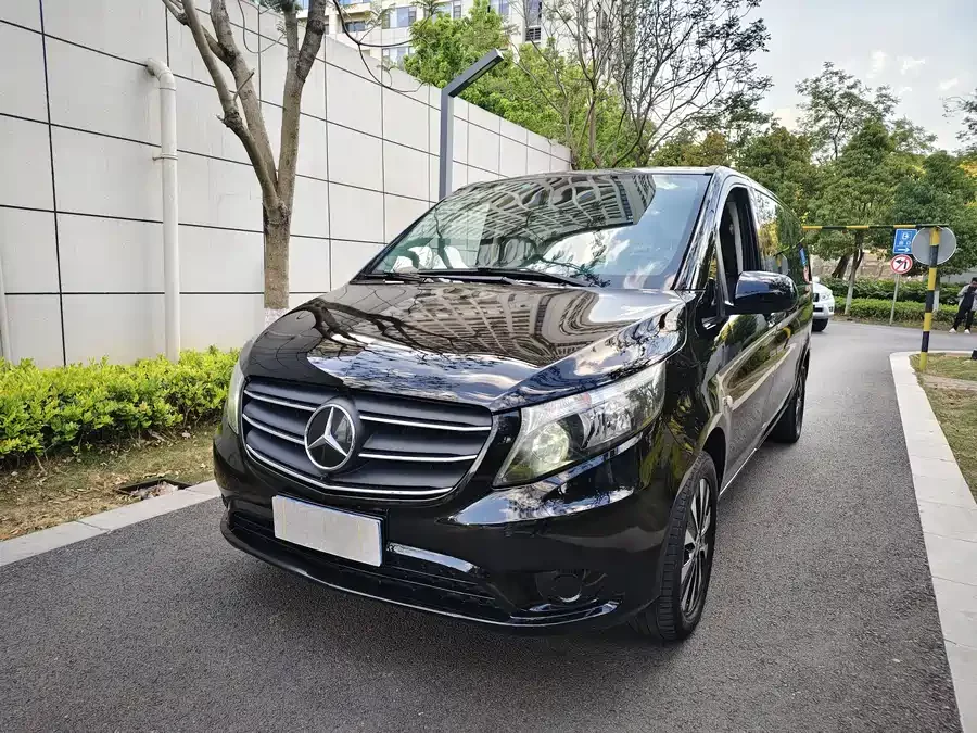 Mercedes Benz Vito