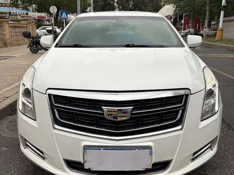 Cadillac XTS