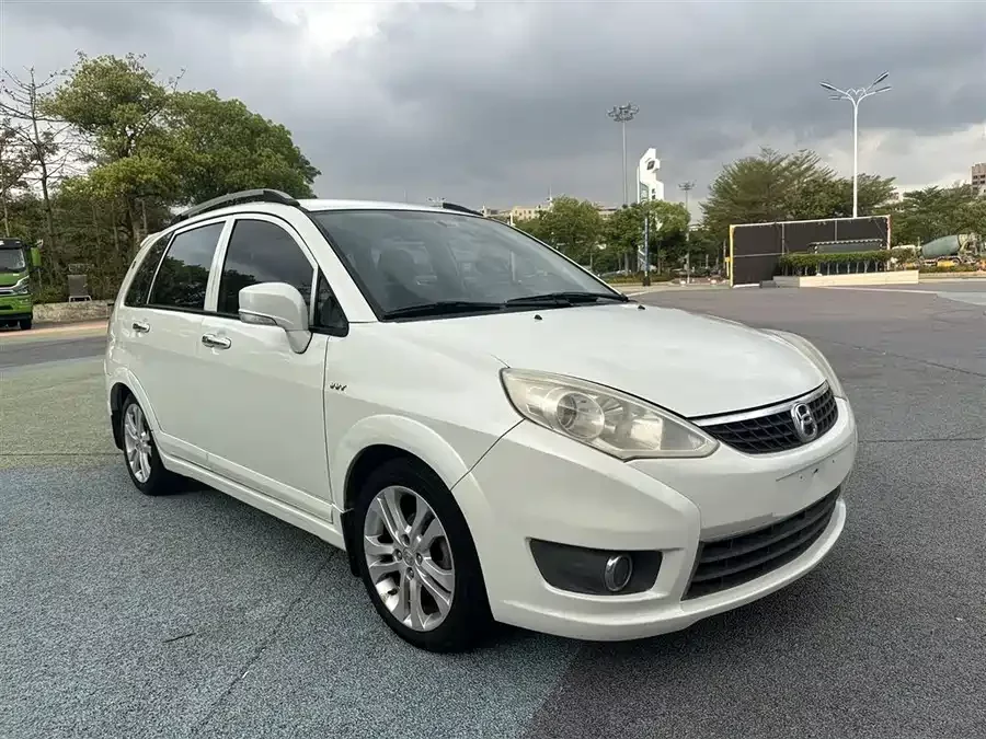 Suzuki Liana A6