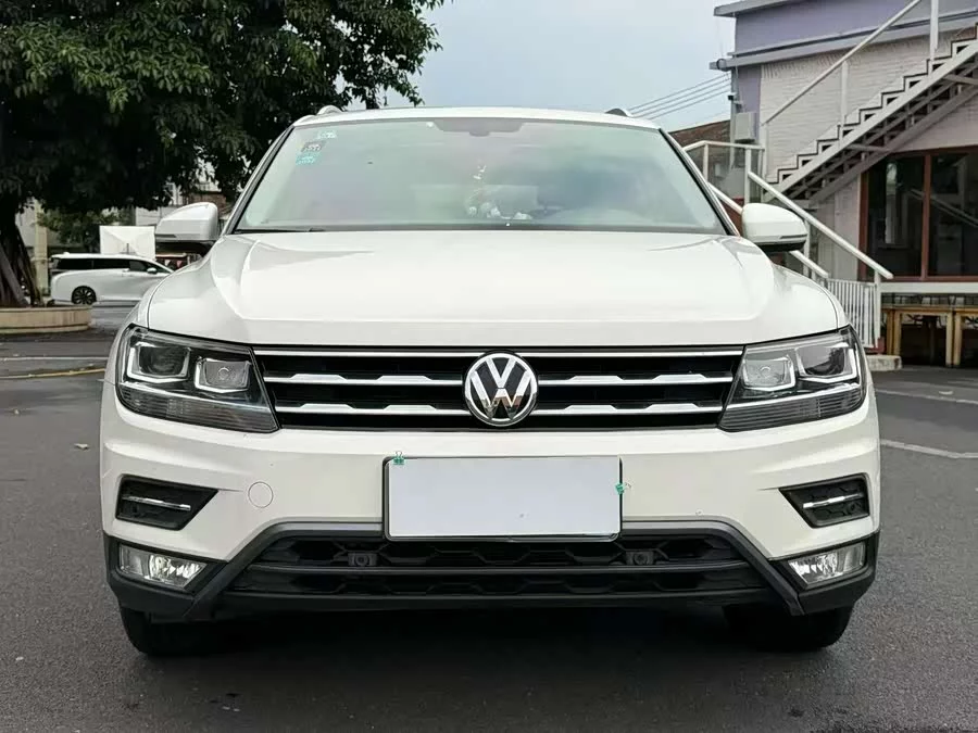 Volkswagen Tiguan L