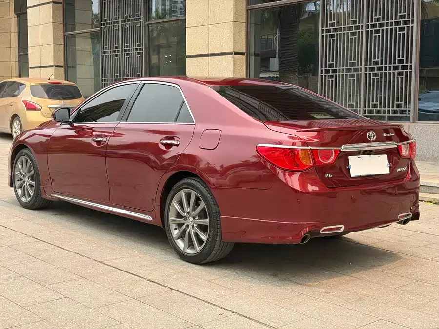 Toyota Reiz
