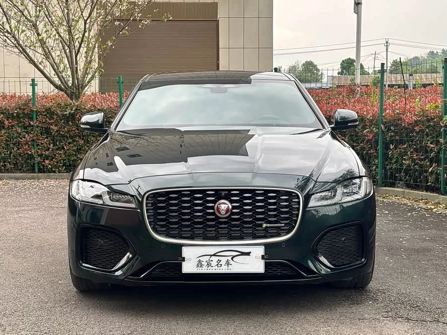 Jaguar XFL
