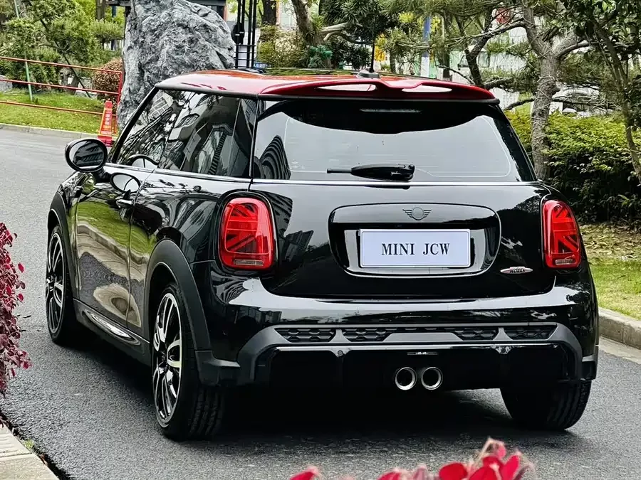 MINI JCW