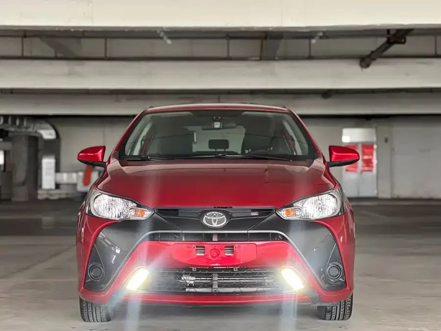 Toyota YARiS L