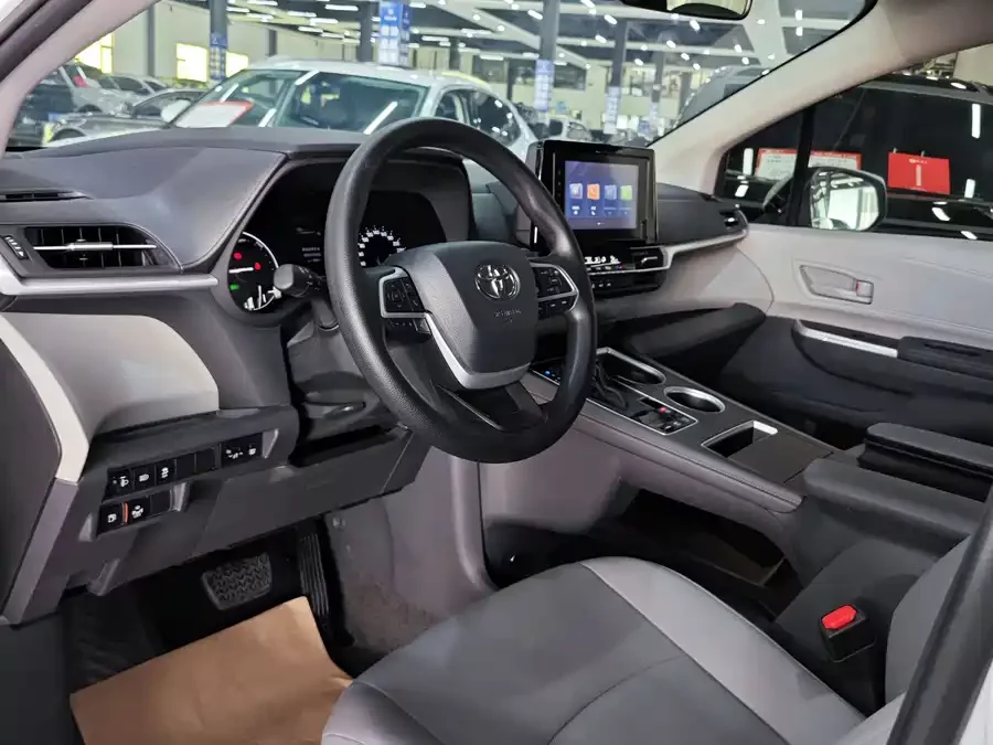 Toyota Granvia