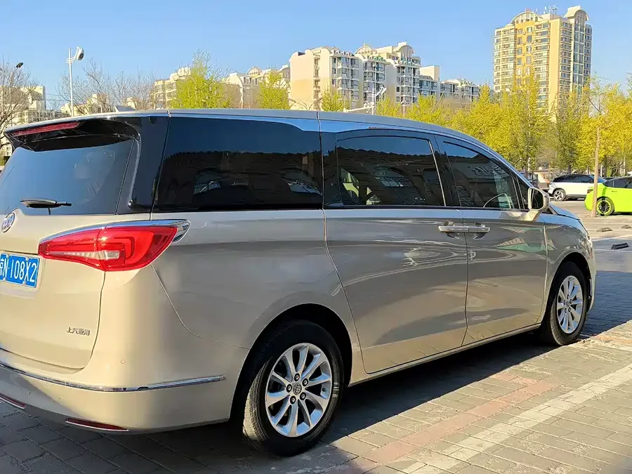 Buick GL8