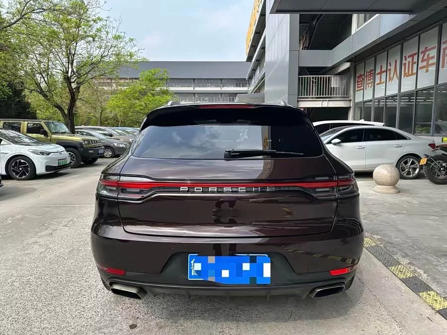 Porsche Macan