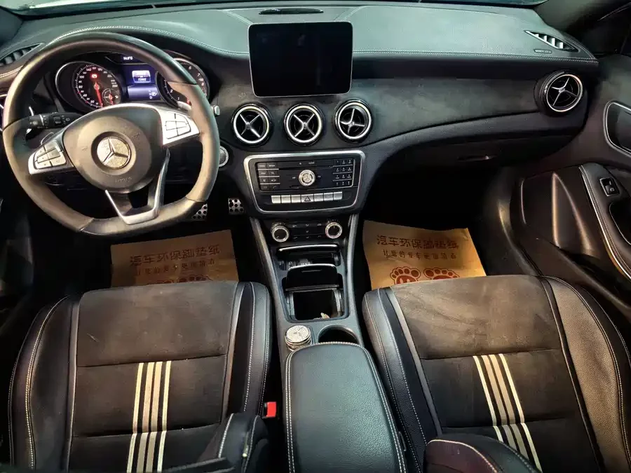 Mercedes Benz GLA