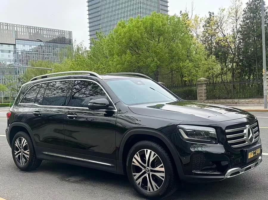 Mercedes Benz GLB
