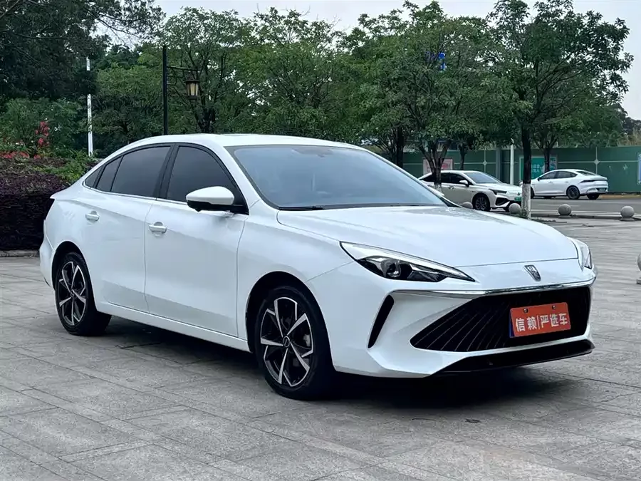 Roewe i5