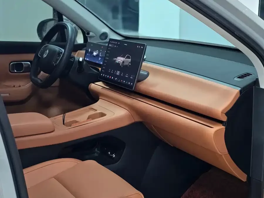 Leapmotor C10