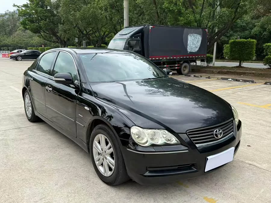 Toyota Reiz