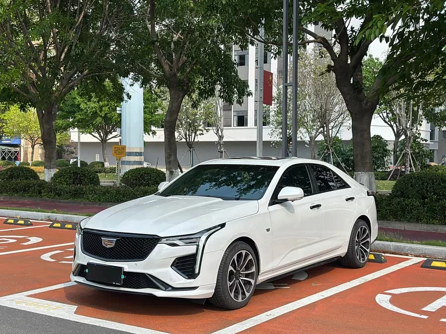 Cadillac CT4