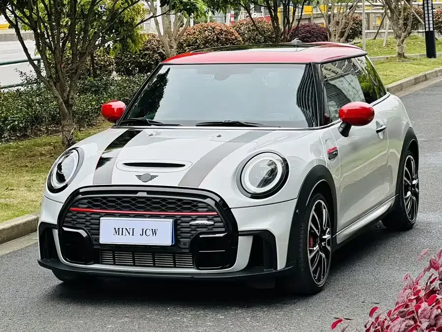 MINI JCW