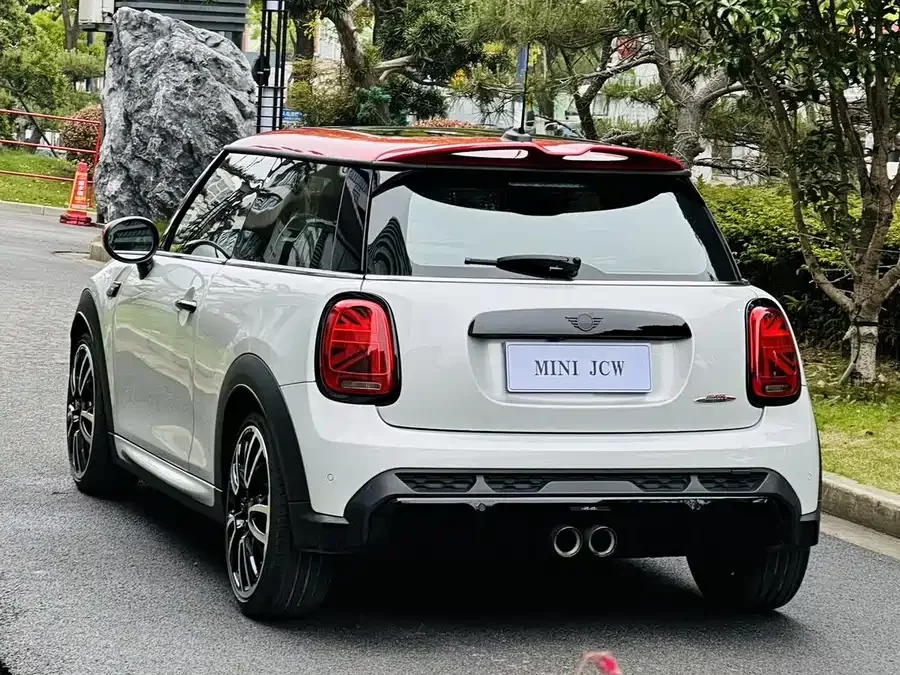 MINI JCW