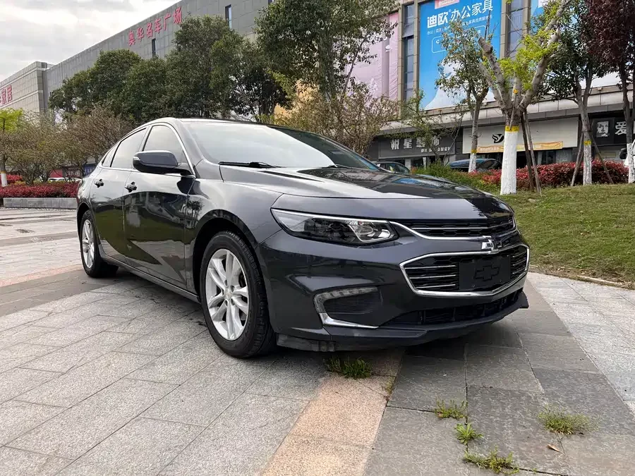 Chevrolet Malibu XL
