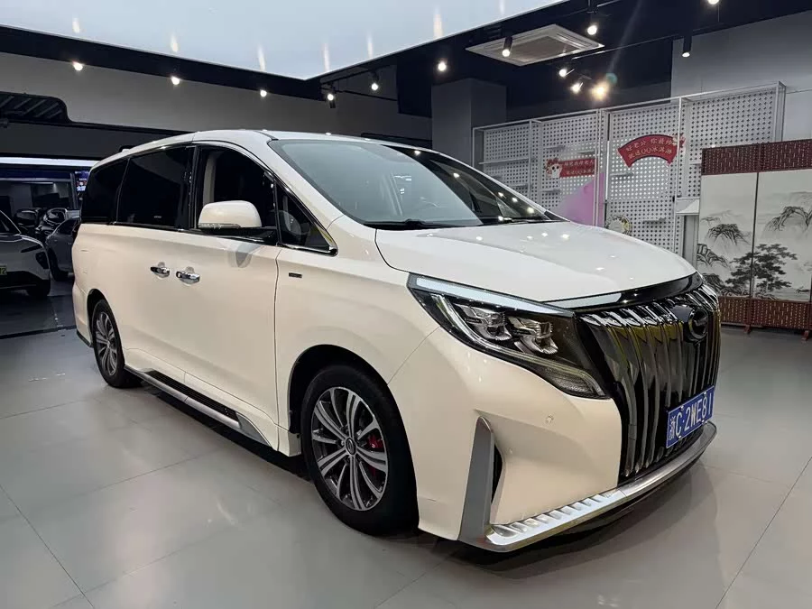 GAC Trumpchi M8