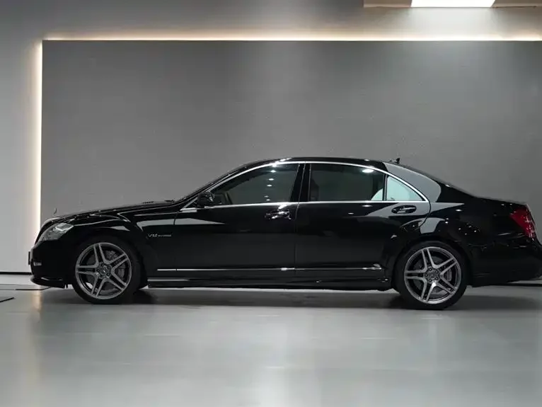 Mercedes Benz S-Class AMG