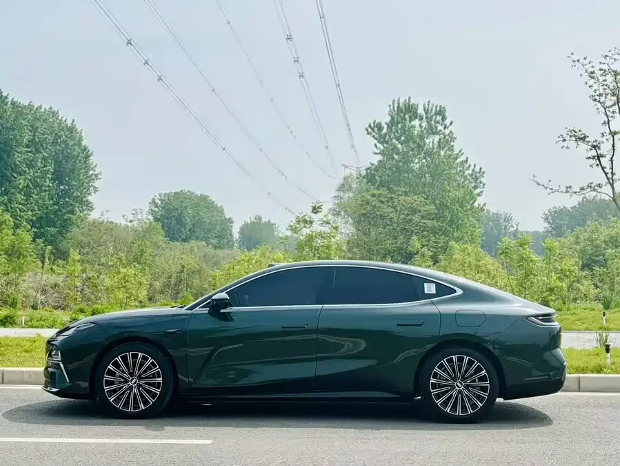 Geely Galaxy Star 8
