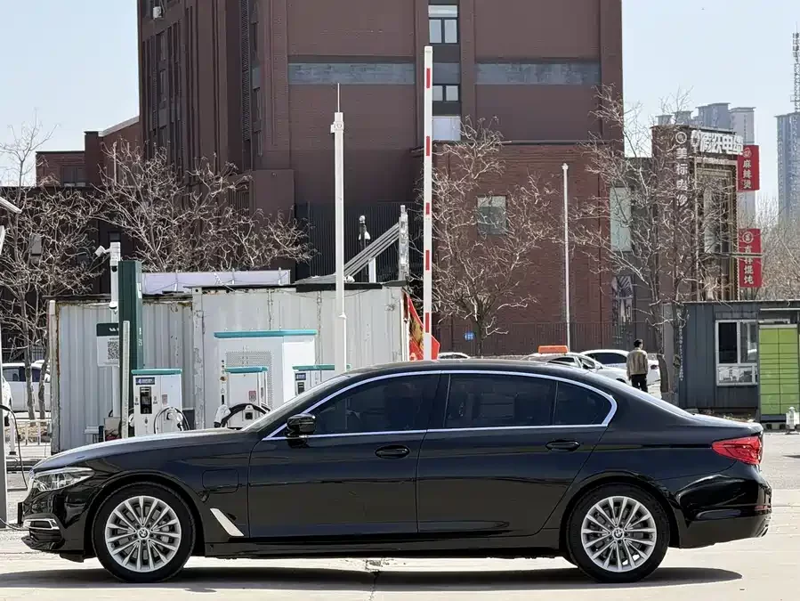 BMW 5 Series New Energy