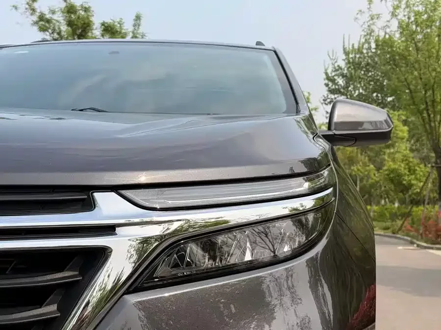 Chevrolet Explorer