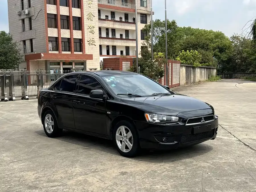 Mitsubishi Wing God