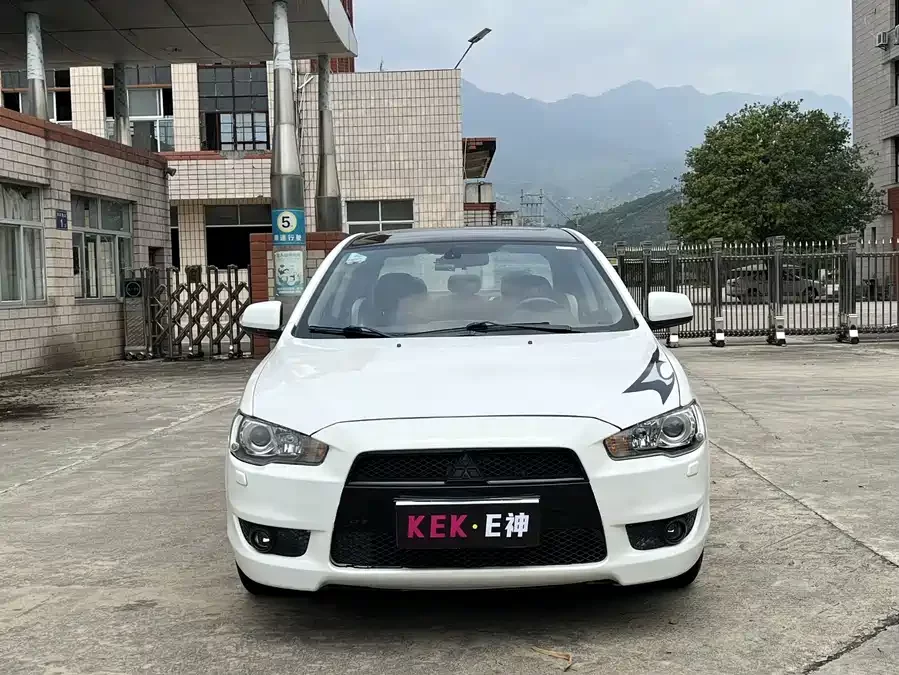 Mitsubishi Wing God
