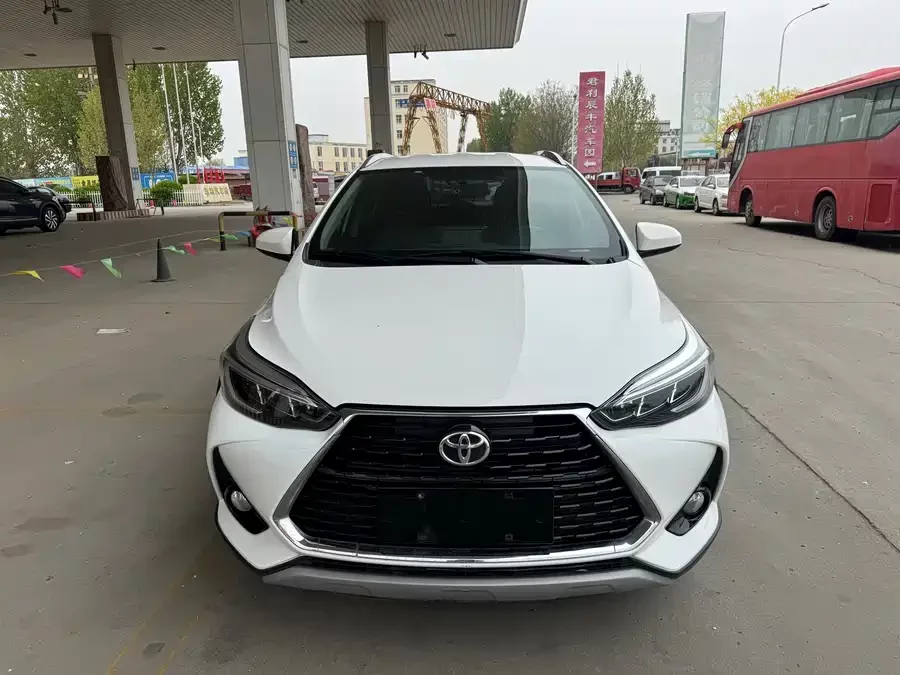 Toyota YARiS L