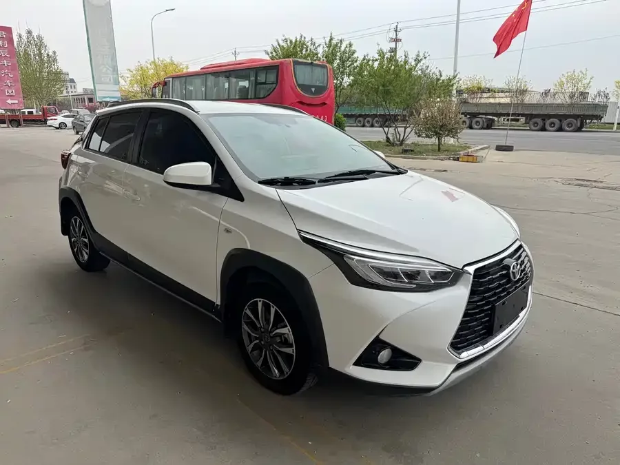Toyota YARiS L